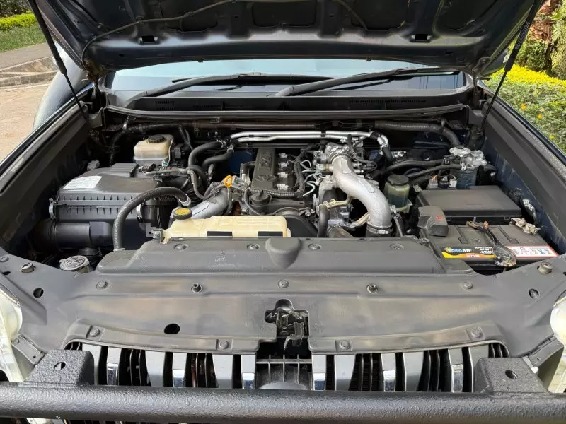Toyota Landcruiser Prado   - 2011