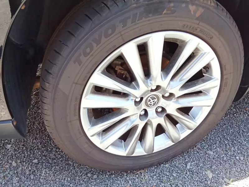 Toyota Harrier   - 2019