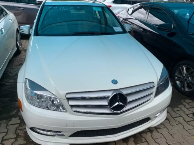 Mercedes-Benz C 300   - 2010