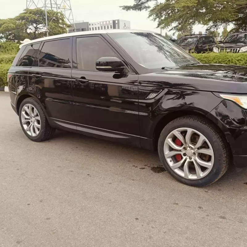 Land Rover Range Rover Sport   - 2014