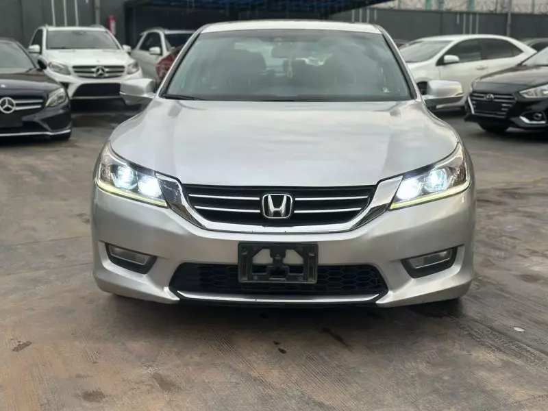Honda Accord   - 2013