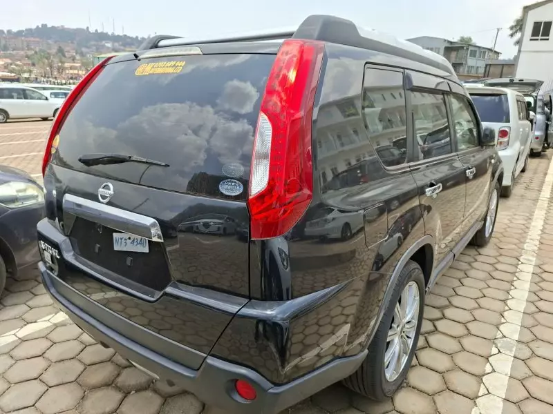 Nissan X-Trail   - 2012