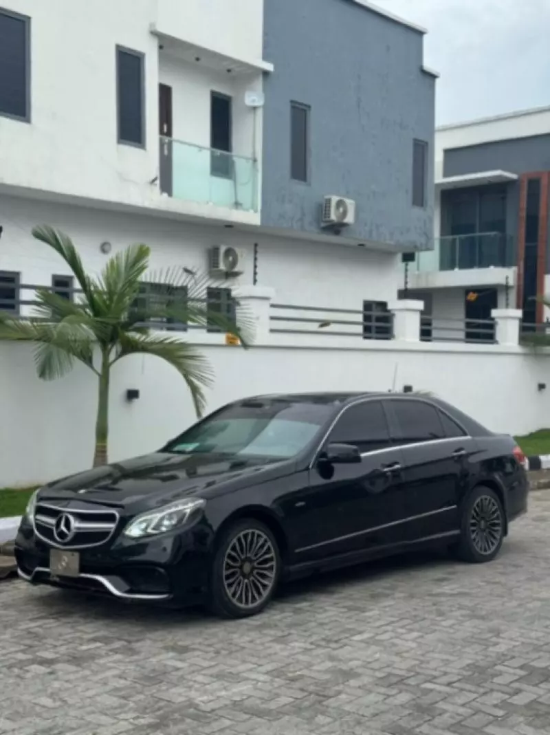 Mercedes-Benz E 350   - 2012