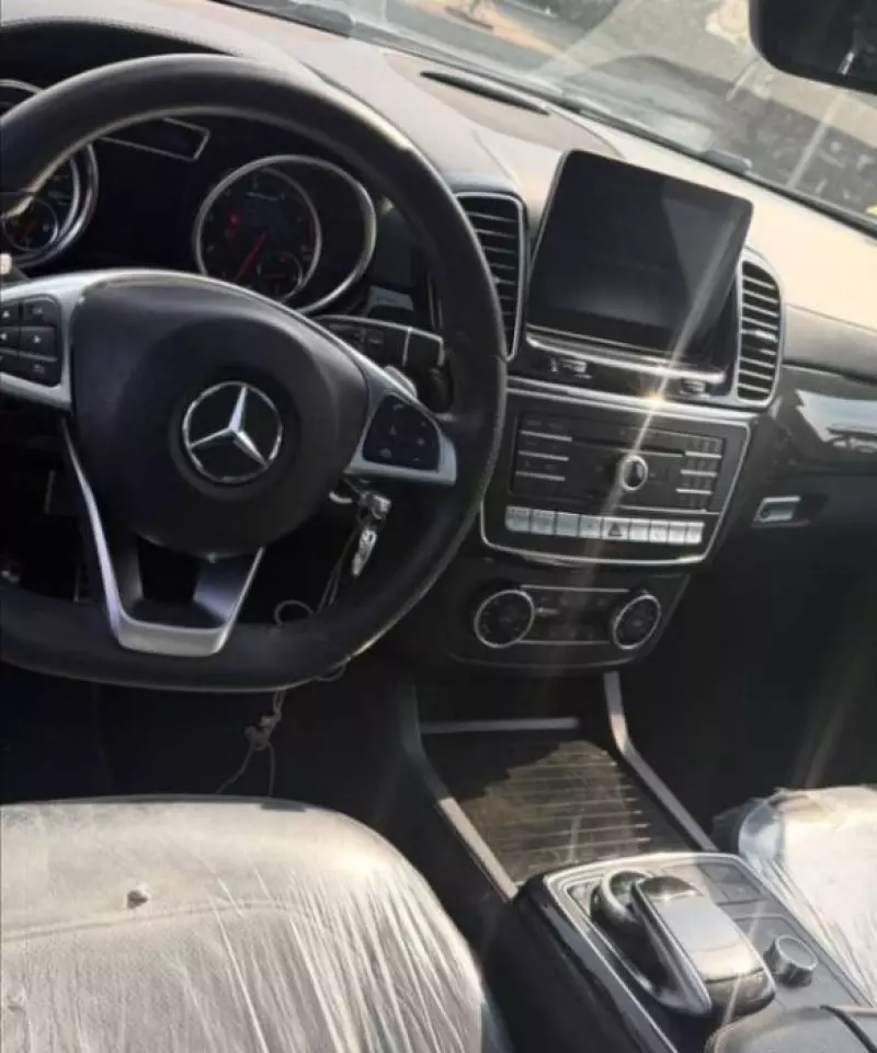 Mercedes-Benz GLE 43 AMG - 2017