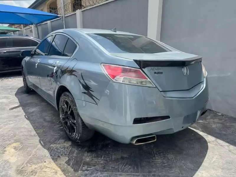 Acura TL   - 2009