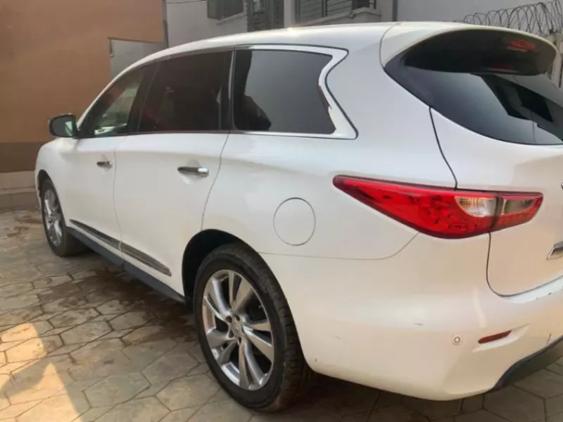 Infiniti JX   - 2013