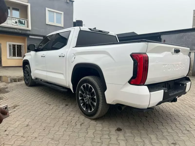 Toyota Tundra   - 2024