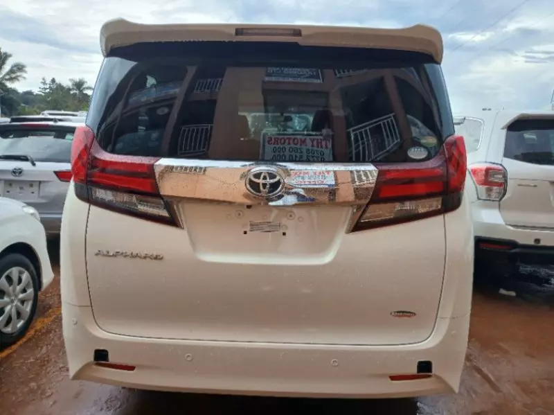 Toyota Alphard - 2017