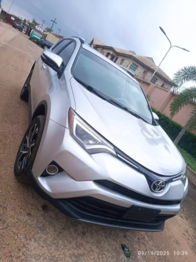 Toyota RAV 4 - 2014