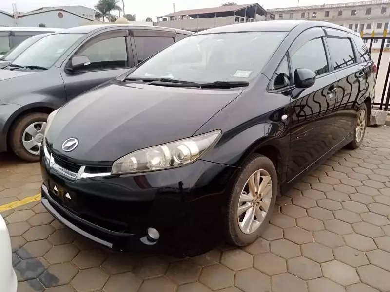 Toyota Wish   - 2010