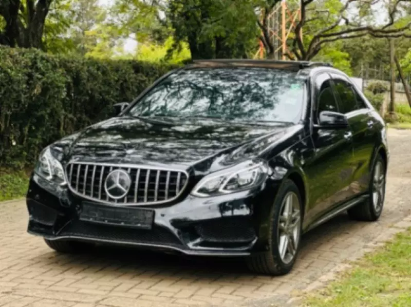 Mercedes-Benz E250   - 2013