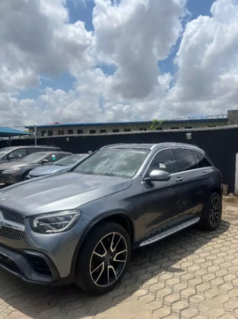 Mercedes-Benz GLC 300   - 2018