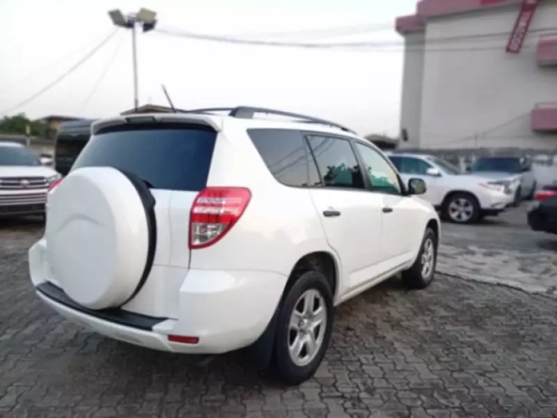 Toyota RAV 4 - 2012