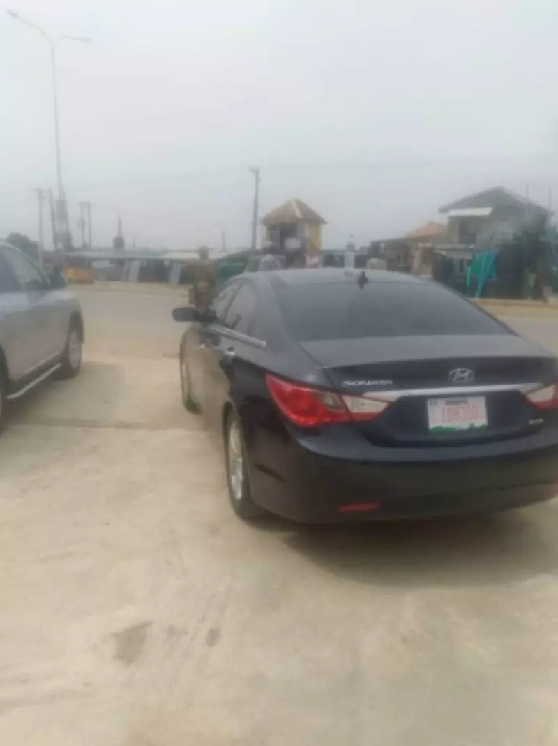 Hyundai SONATA 2,0L BVA GL   - 2011