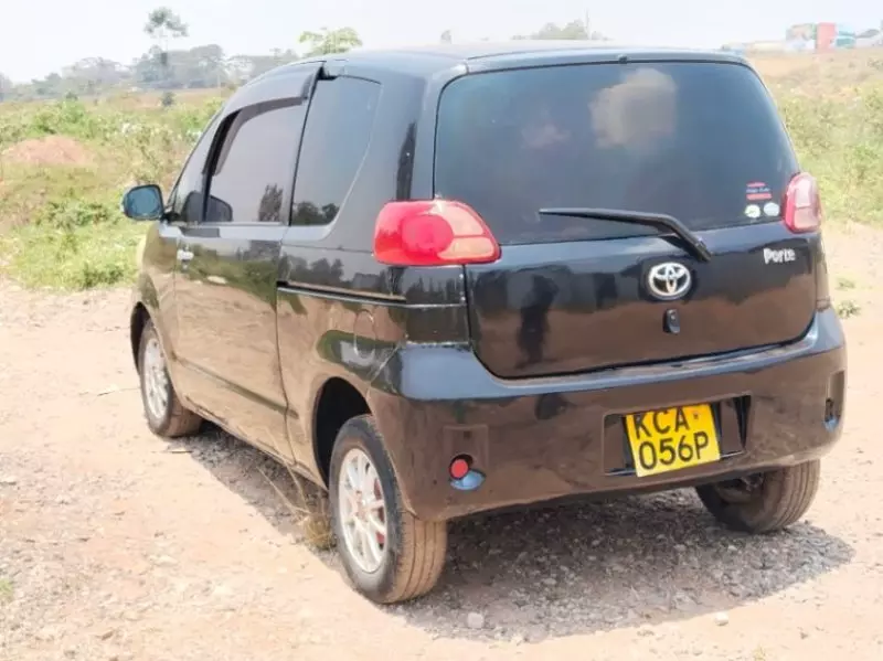 Toyota Porte   - 2007
