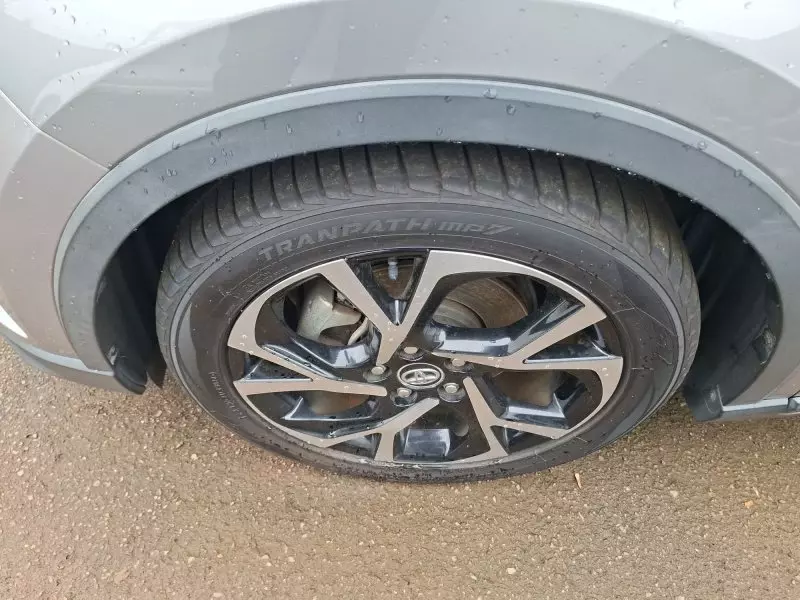 Toyota C-HR   - 2017