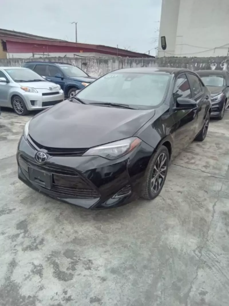 Toyota Corolla   - 2013