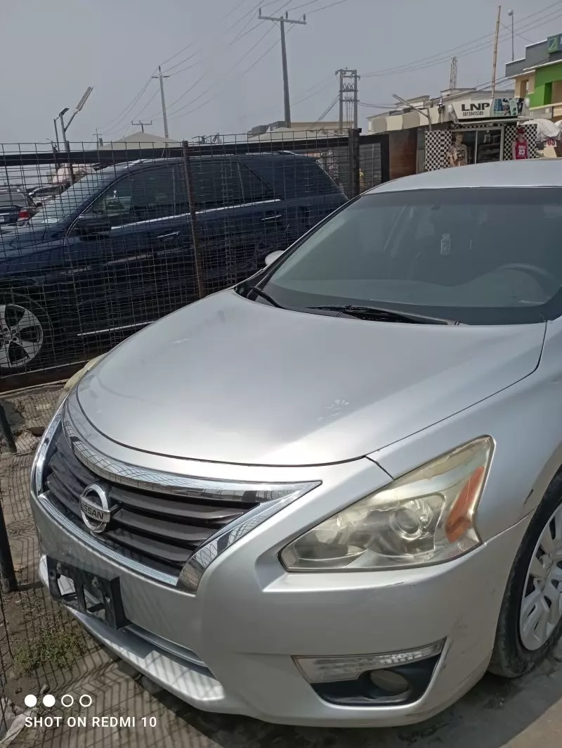 Nissan Altima   - 2015