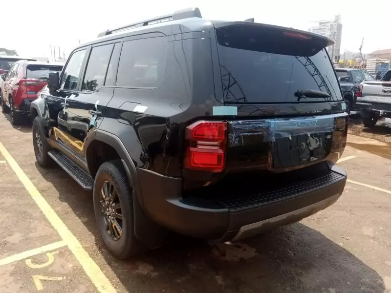 Toyota Landcruiser Prado   - 2023