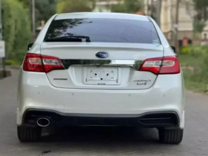 Subaru Legacy B4