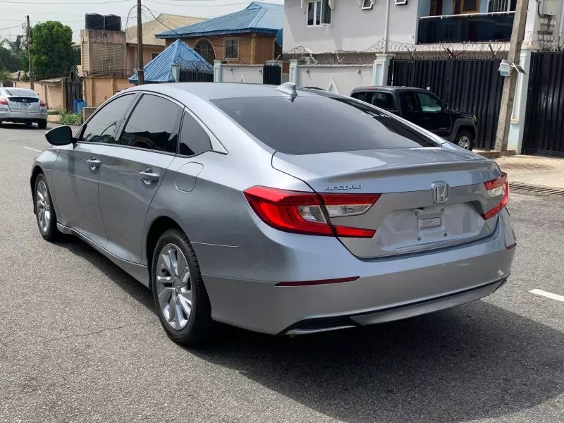 Honda Accord   - 2018