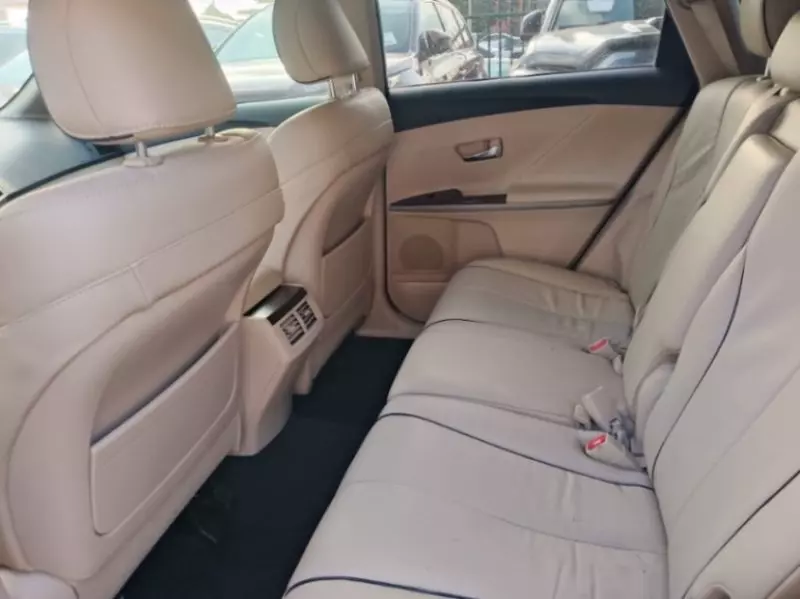 Toyota Venza   - 2014