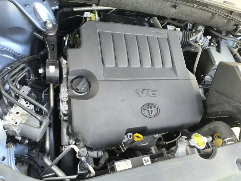 Toyota Highlander   - 2014