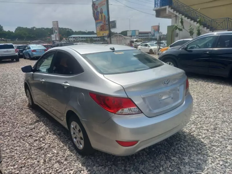 Hyundai Accent   - 2014