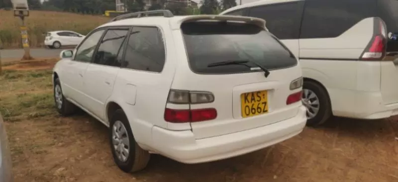 Toyota corolla   - 1999