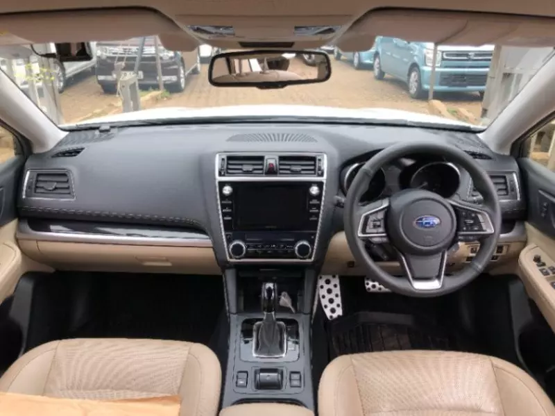 Subaru Outback   - 2018