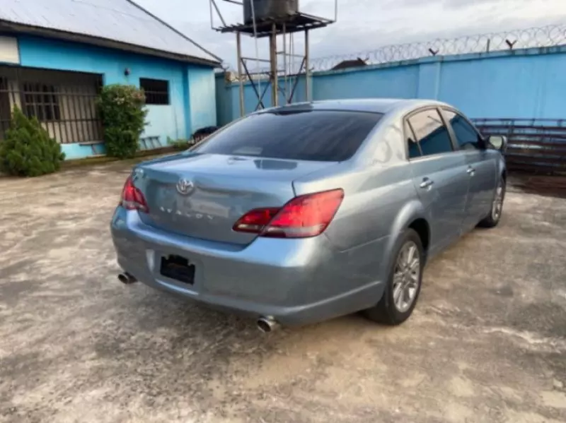 Toyota Avalon