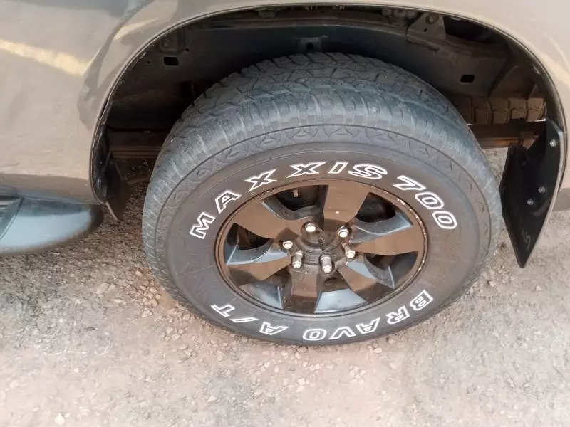 Toyota Hilux   - 2016