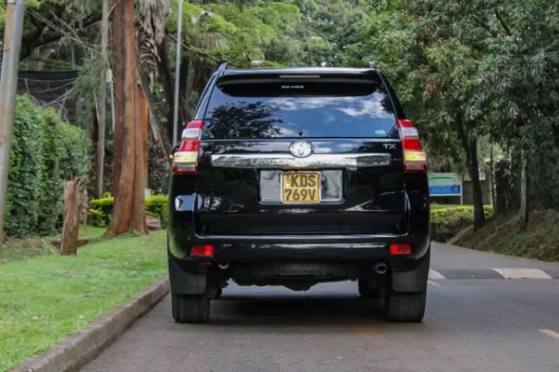 Toyota Landcruiser Prado   - 2015