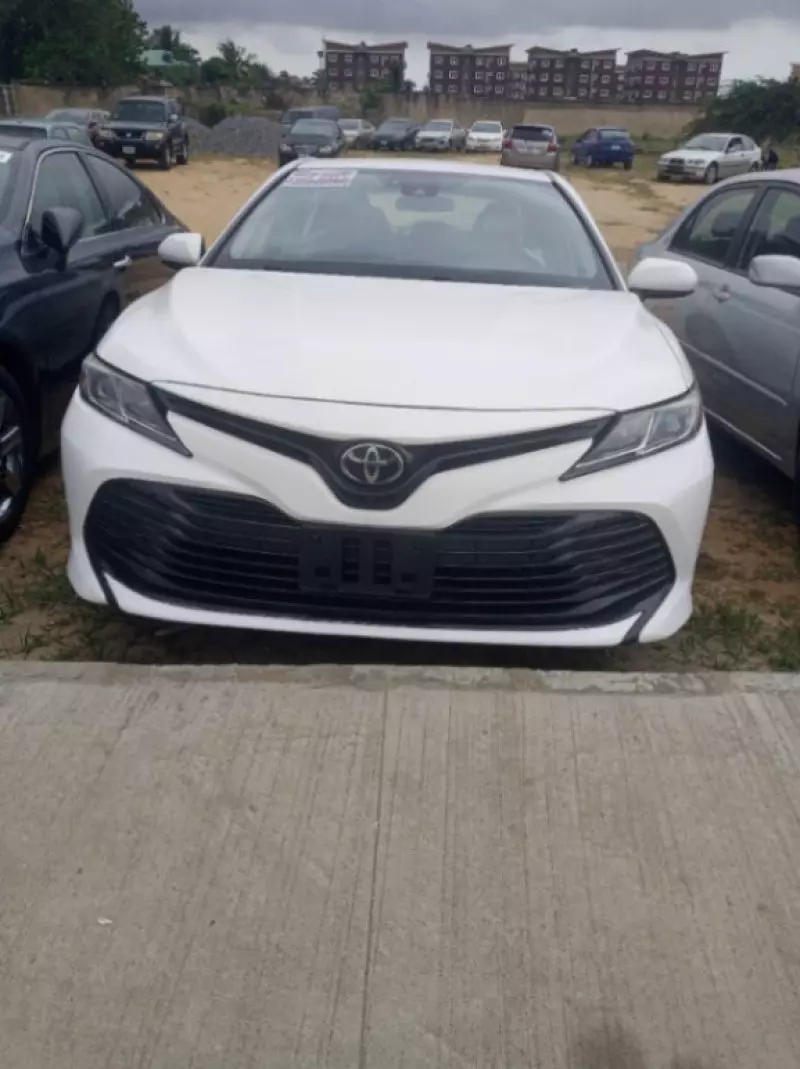 Toyota Camry   - 2019