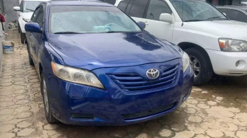 Toyota Camry   - 2008