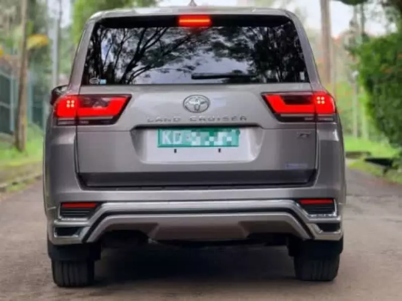 Toyota Landcruiser ZX   - 2023