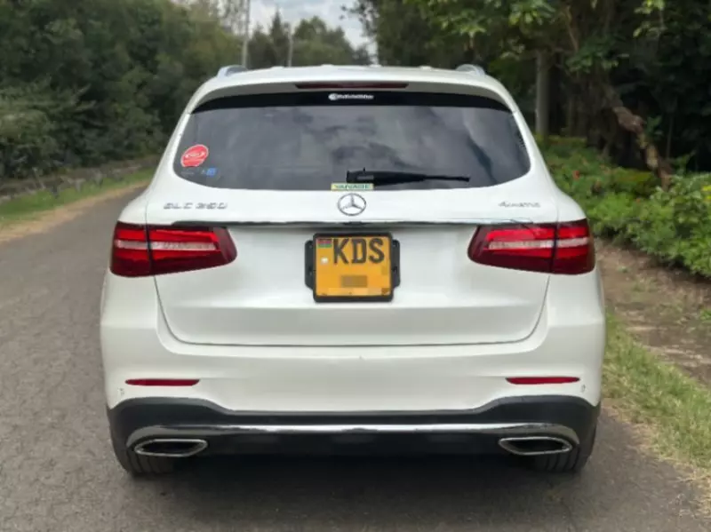 Mercedes-Benz GLC 300   - 2017