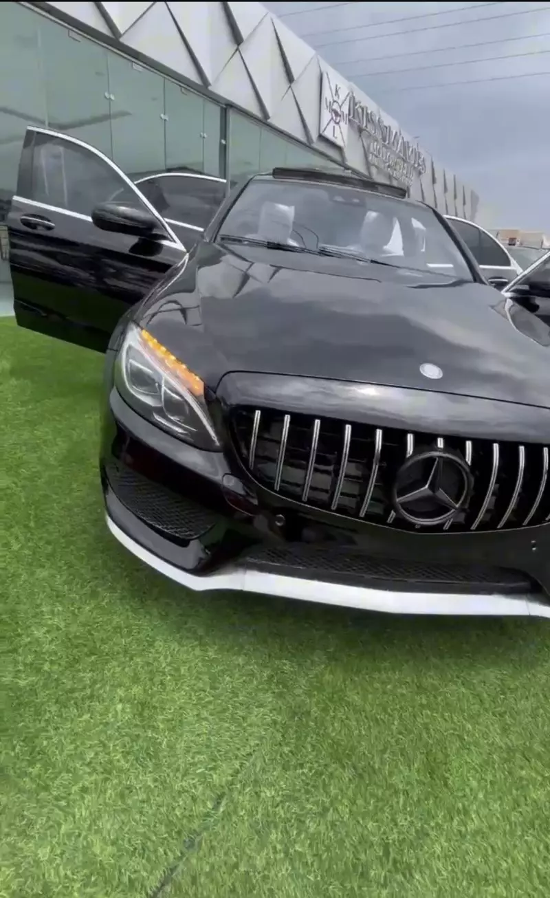 Mercedes-Benz C 300   - 2015