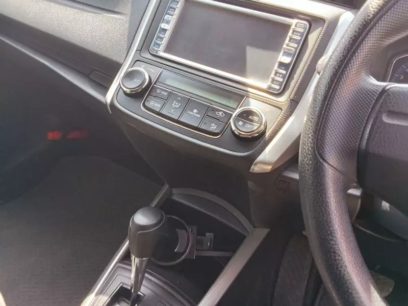 Toyota Fielder    - 2017