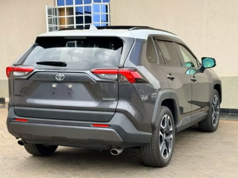 Toyota RAV 4   - 2020