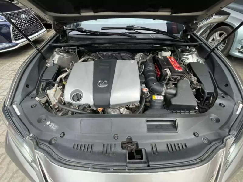 Lexus ES 350   - 2019