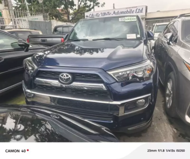 Toyota Highlander   - 2016