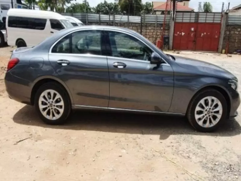 Mercedes-Benz C200   - 2018