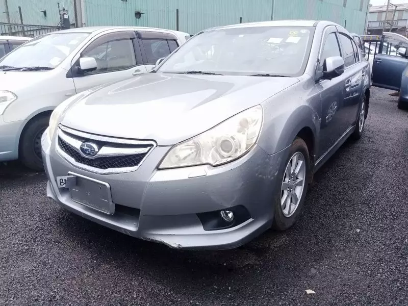 Subaru Legacy   - 2009