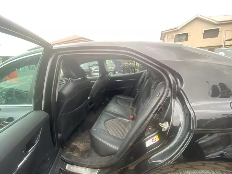 Toyota Camry   - 2018