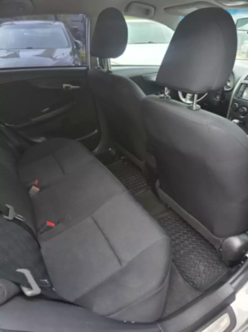 Toyota Corolla   - 2009