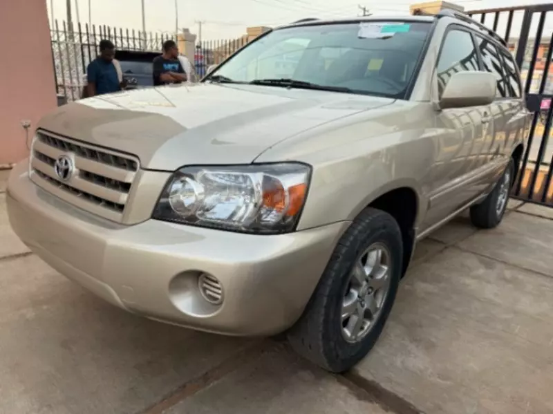 Toyota Highlander   - 2005