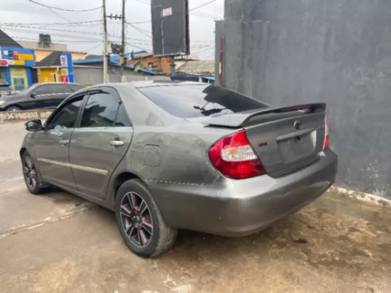Toyota camry   - 2004