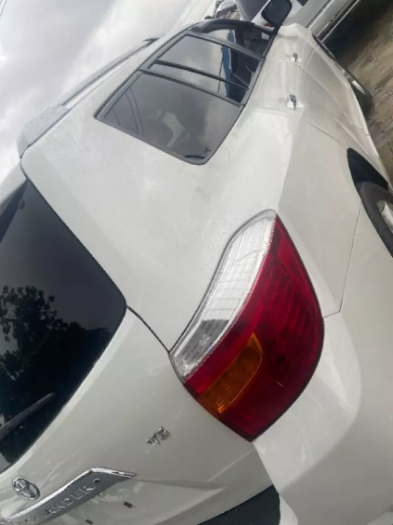 Toyota Highlander   - 2009