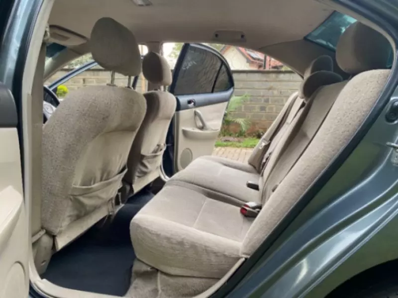 Toyota Premio    - 2005